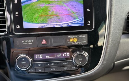 Mitsubishi Outlander III рестайлинг 3, 2017 год, 1 950 000 рублей, 6 фотография