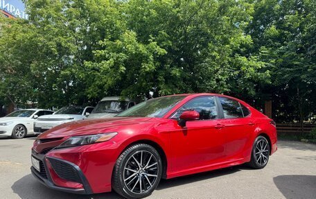 Toyota Camry, 2020 год, 2 400 000 рублей, 4 фотография