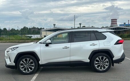 Toyota RAV4, 2020 год, 3 150 000 рублей, 8 фотография