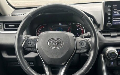Toyota RAV4, 2020 год, 3 150 000 рублей, 24 фотография