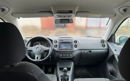 Volkswagen Tiguan I, 2012 год, 900 000 рублей, 18 фотография