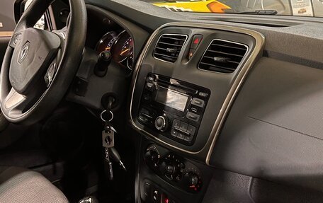 Renault Sandero II рестайлинг, 2015 год, 650 000 рублей, 9 фотография