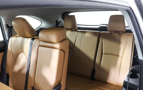 Toyota Highlander, 2023 год, 5 300 000 рублей, 14 фотография
