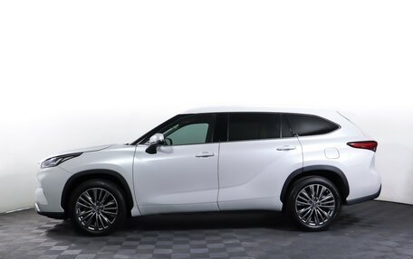 Toyota Highlander, 2023 год, 5 300 000 рублей, 8 фотография