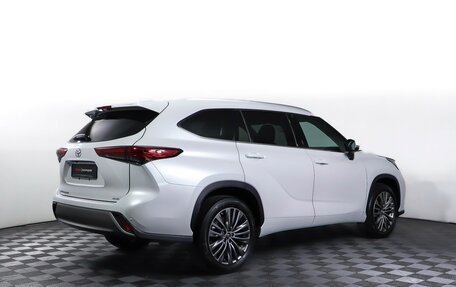Toyota Highlander, 2023 год, 5 300 000 рублей, 5 фотография