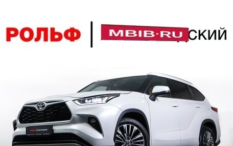 Toyota Highlander, 2023 год, 5 300 000 рублей, 28 фотография