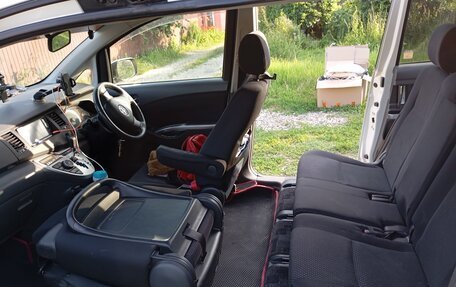 Toyota ISis I, 2010 год, 1 650 000 рублей, 10 фотография