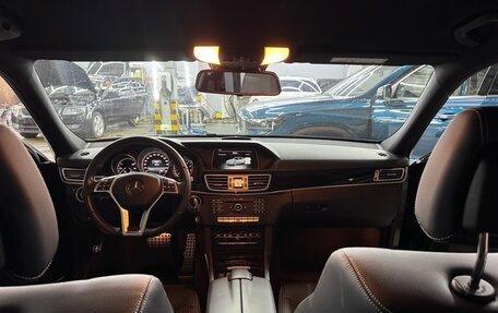 Mercedes-Benz E-Класс, 2015 год, 2 200 000 рублей, 13 фотография