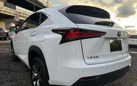 Lexus NX I, 2017 год, 2 500 000 рублей, 11 фотография