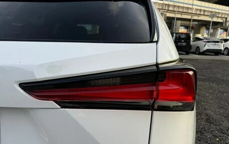 Lexus NX I, 2017 год, 2 500 000 рублей, 7 фотография