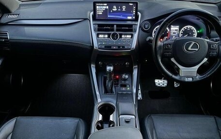 Lexus NX I, 2017 год, 2 500 000 рублей, 18 фотография