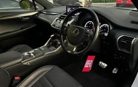 Lexus NX I, 2017 год, 2 500 000 рублей, 17 фотография