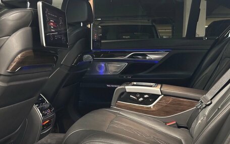 BMW 7 серия, 2016 год, 3 750 000 рублей, 32 фотография