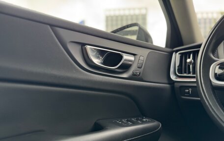Volvo S60 III, 2021 год, 1 850 000 рублей, 17 фотография