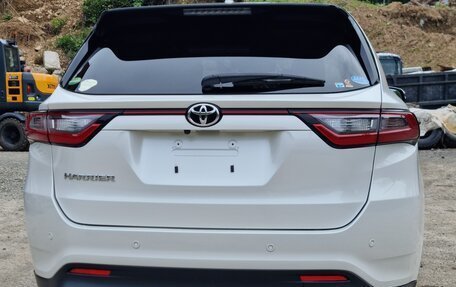 Toyota Harrier, 2017 год, 3 130 000 рублей, 4 фотография