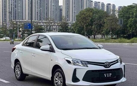 Toyota Vios III, 2022 год, 1 245 000 рублей, 3 фотография