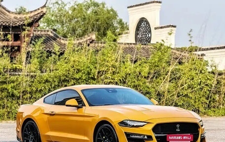 Ford Mustang VI рестайлинг, 2022 год, 2 745 000 рублей, 3 фотография