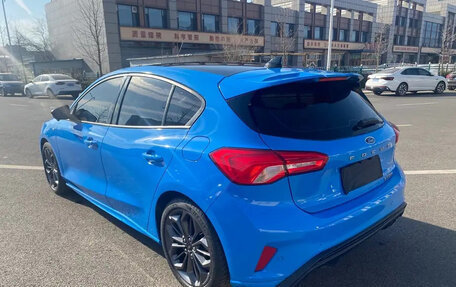 Ford Focus IV, 2022 год, 1 572 000 рублей, 2 фотография