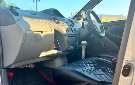 Toyota Platz, 2000 год, 360 000 рублей, 6 фотография