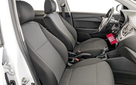 Hyundai Solaris II рестайлинг, 2019 год, 1 300 000 рублей, 23 фотография