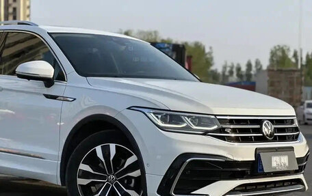 Volkswagen Tiguan II, 2022 год, 2 411 123 рублей, 4 фотография
