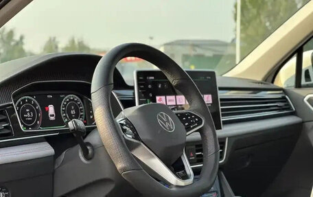 Volkswagen Tiguan II, 2022 год, 2 411 123 рублей, 11 фотография