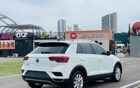 Volkswagen T-Roc I, 2022 год, 1 490 000 рублей, 5 фотография