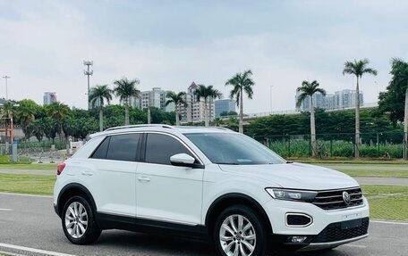 Volkswagen T-Roc I, 2022 год, 1 490 000 рублей, 7 фотография