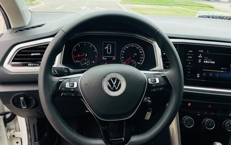 Volkswagen T-Roc I, 2022 год, 1 490 000 рублей, 12 фотография