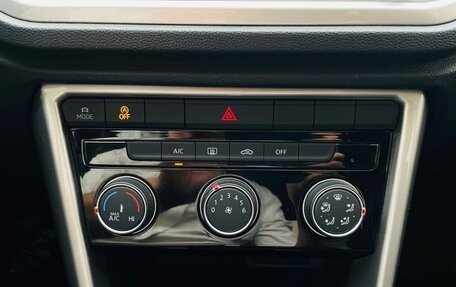 Volkswagen T-Roc I, 2022 год, 1 490 000 рублей, 16 фотография