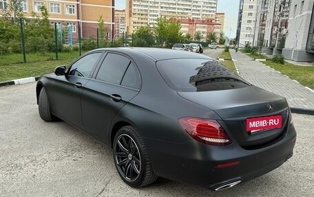 Mercedes-Benz E-Класс, 2020 год, 3 800 000 рублей, 11 фотография