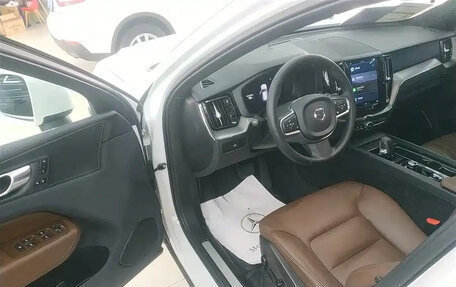 Volvo XC60 II, 2022 год, 2 927 000 рублей, 11 фотография