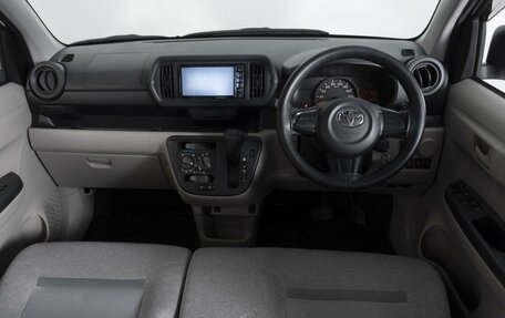 Toyota Passo III, 2017 год, 969 000 рублей, 6 фотография