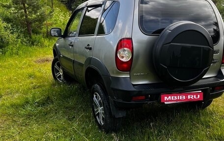 Chevrolet Niva I рестайлинг, 2014 год, 570 000 рублей, 2 фотография