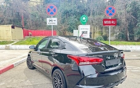 Hyundai Solaris II рестайлинг, 2021 год, 1 600 000 рублей, 4 фотография