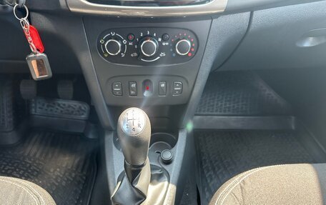 Renault Logan II, 2014 год, 727 000 рублей, 14 фотография