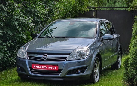 Opel Astra H, 2007 год, 680 000 рублей, 1 фотография