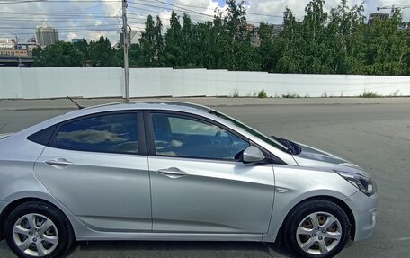 Hyundai Solaris II рестайлинг, 2016 год, 900 000 рублей, 8 фотография