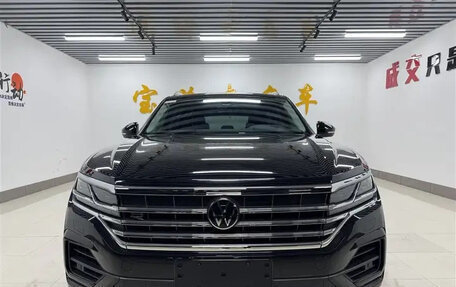 Volkswagen Touareg III, 2020 год, 4 220 000 рублей, 5 фотография