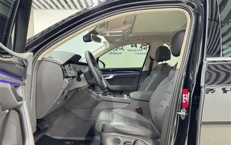 Volkswagen Touareg III, 2020 год, 4 220 000 рублей, 9 фотография