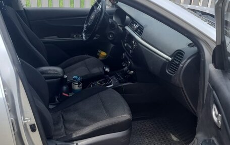 KIA Rio IV, 2017 год, 1 000 000 рублей, 2 фотография