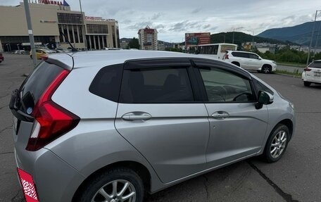 Honda Fit III, 2015 год, 1 000 000 рублей, 2 фотография