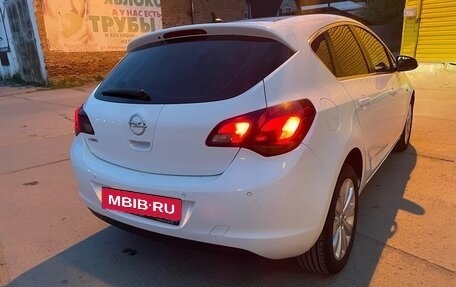 Opel Astra J, 2012 год, 780 000 рублей, 4 фотография