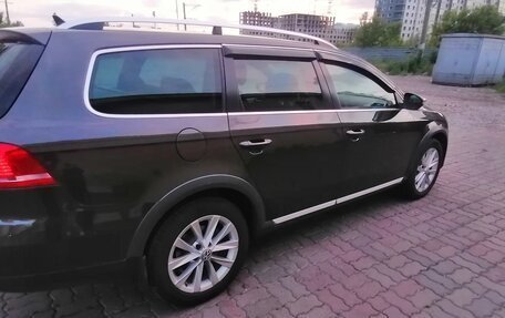 Volkswagen Passat B7, 2013 год, 1 800 000 рублей, 2 фотография