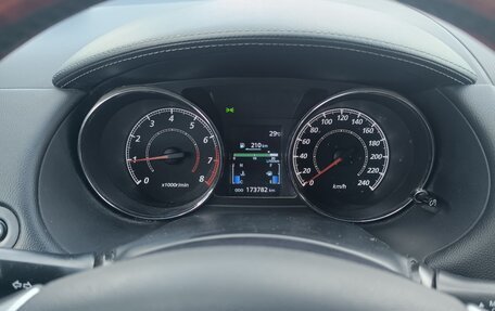 Peugeot 4007, 2011 год, 11 фотография