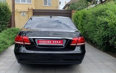 Mercedes-Benz E-Класс, 2013 год, 1 750 000 рублей, 2 фотография