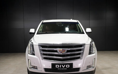 Cadillac Escalade IV, 2019 год, 4 600 000 рублей, 8 фотография