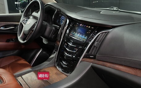 Cadillac Escalade IV, 2019 год, 4 600 000 рублей, 20 фотография