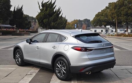 Mazda CX-4, 2021 год, 1 870 000 рублей, 5 фотография