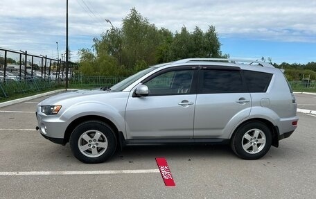 Mitsubishi Outlander III рестайлинг 3, 2010 год, 1 200 000 рублей, 3 фотография